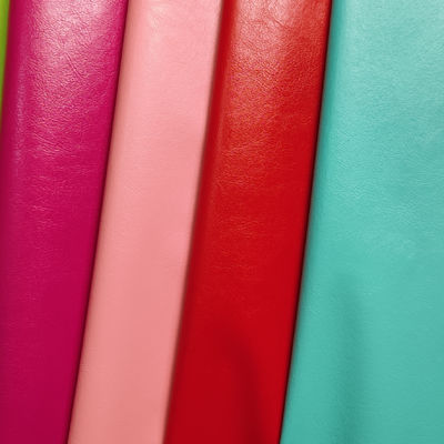 Cera de aceite PVC de embalaje de cuero no tejido 0.5 mm de cuero para bolsos