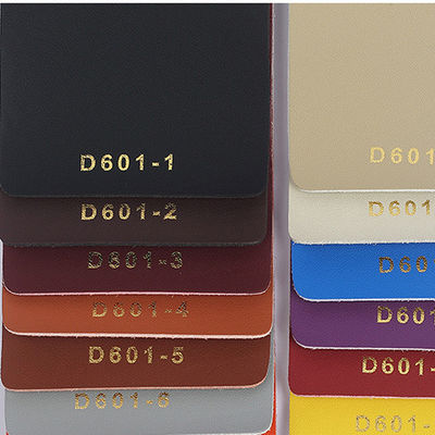 Patrón de agujero de microfibra de cuero para el interior del automóvil de cuero resistente a los arañazos