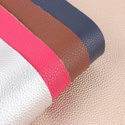 Cuero sintético en relieve de PU Rexine Litchi para bolsos Papeles de fondo Carteras zapatos Cuadernos con material de cuero falso