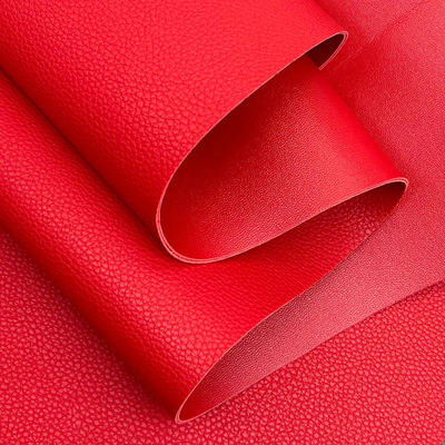 PVC Litchi Grain Double Face Materiales de cuero sintético de falsificación en relieve Impermeable para bolsas Cinturón de alfombra de mesa Para fines decorativos