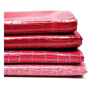 Cuero en relieve de PVC de cocodrilo con textura de cuero falso de colores brillantes Cuero sintético para zapatos Bolsas Muebles Materiales de artesanía