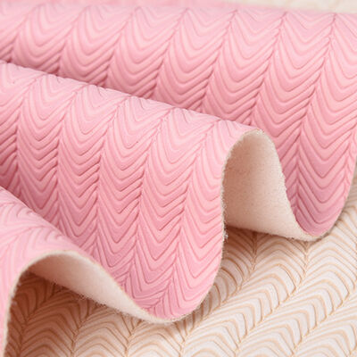 Piel sintética de PVC de nuevo estilo de moda con relieve y grano de flujo para bolsos, zapatos, sofás, coches, carteras, cinturones decorativos, tela de cuero sintético