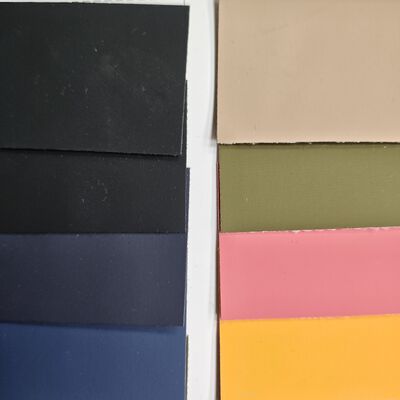 PELÍCULA DE CUERPO MATO Amplia gama de envases Productos de cuero disponibles en PVC PU y semi PU para múltiples usos industriales