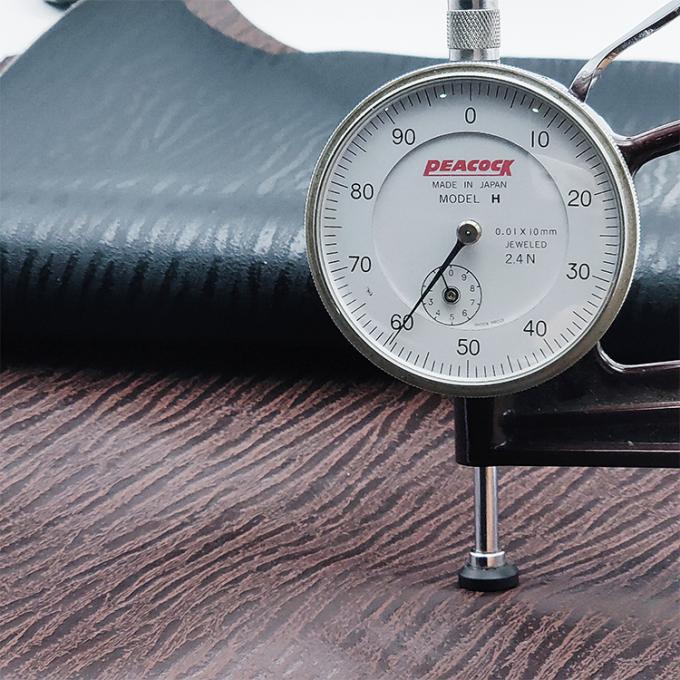 Venta al por mayor de cuero de rayas de PVC de cuero sintético de madera de impresión de embalaje de cartera de caja de zapatos de bolsillo cuaderno de notas de tela de cuero falso 8